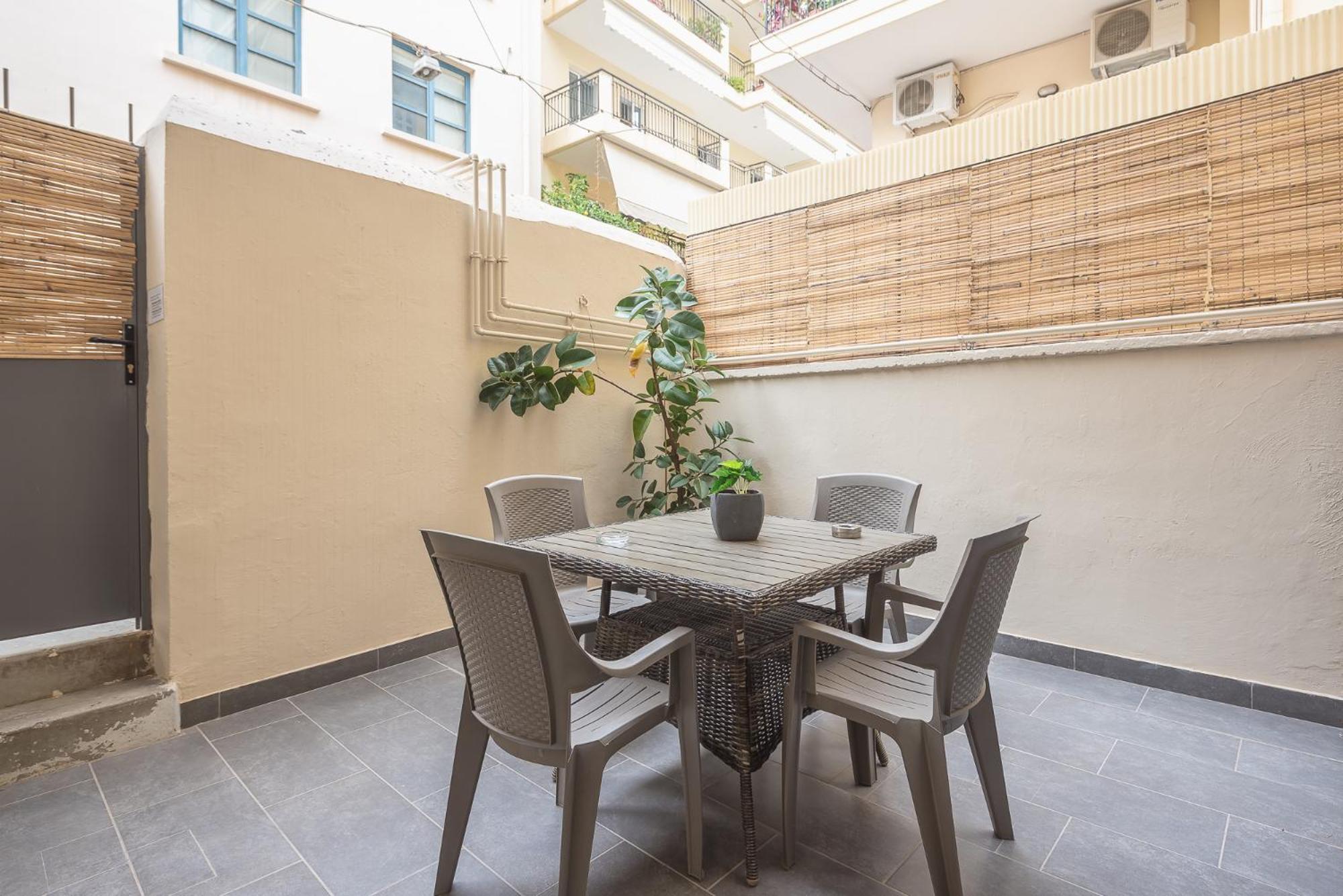Peaceful And Comfy 2Ba In Athens Heart Leilighet Eksteriør bilde